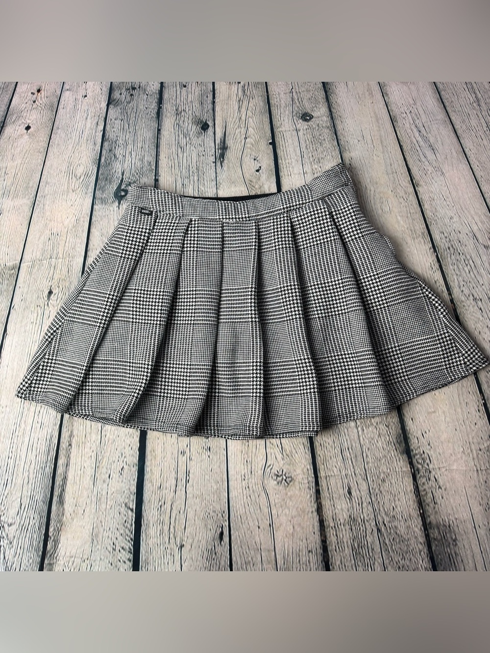 Vans Black White Micro Houndstooth Plaid Pleated Circle Skater Mini Skirt Sz 28